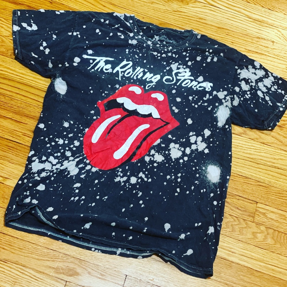 The Rolling Stones graphic t-shirt.